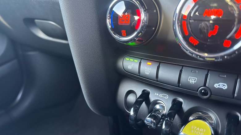 MINI Hatchback 135kW Cooper S Level 2 33kWh 3dr Auto Electric Hatchback